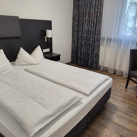 Melvi Hotel Goeppingen-3