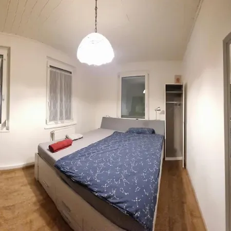 Charmantes helles Zimmer zentrumnah und naturnah-3